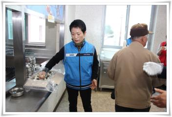 정읍시의회의원 노인복지회관및 만복원 봉사활동